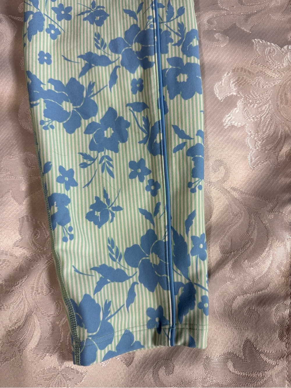 Peloton Floral High Rise Leggings Size L Blue Green Stripe Print Side Pockets - Picture 4 of 15
